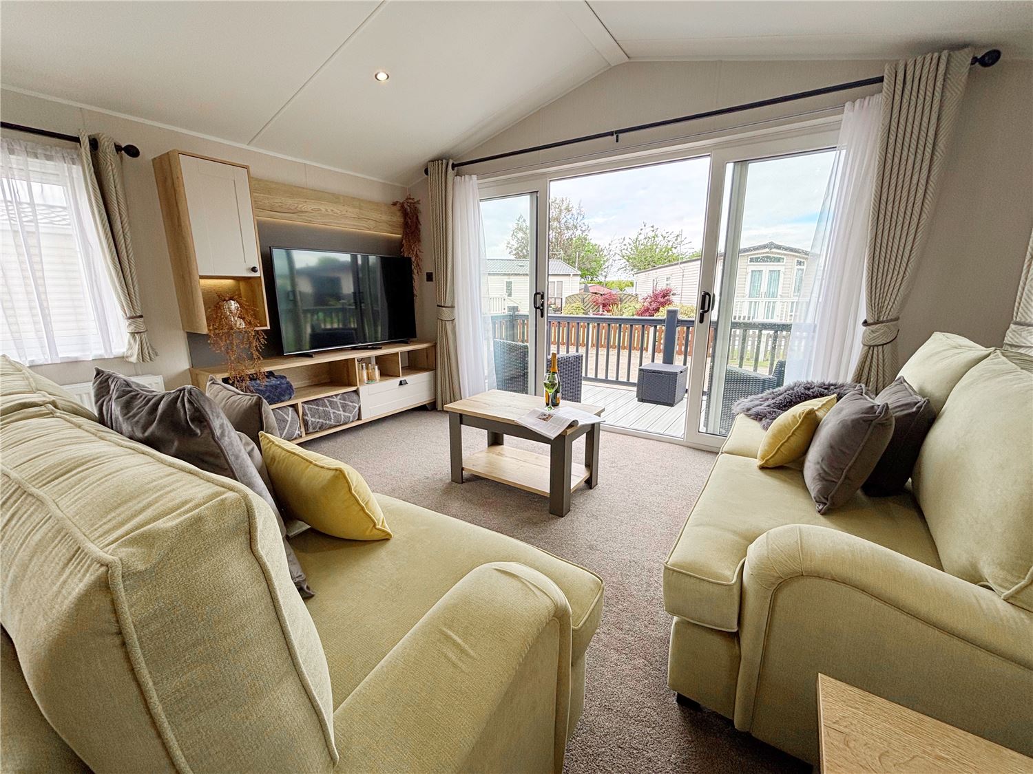 Click for luxury caravans and lodges in East Yorkshire